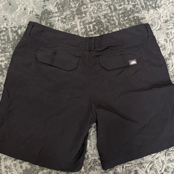 The North Face Women's Hiking Shorts NEW - Picture 4 of 4